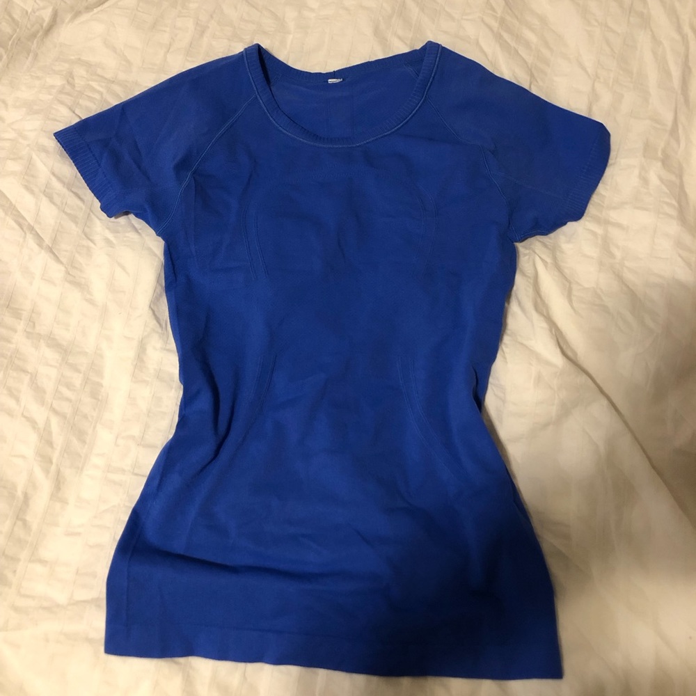 Blue Lululemon swiftly top
